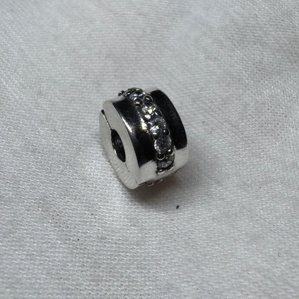 Pandora Clear Sparkling Row Clip Charm
